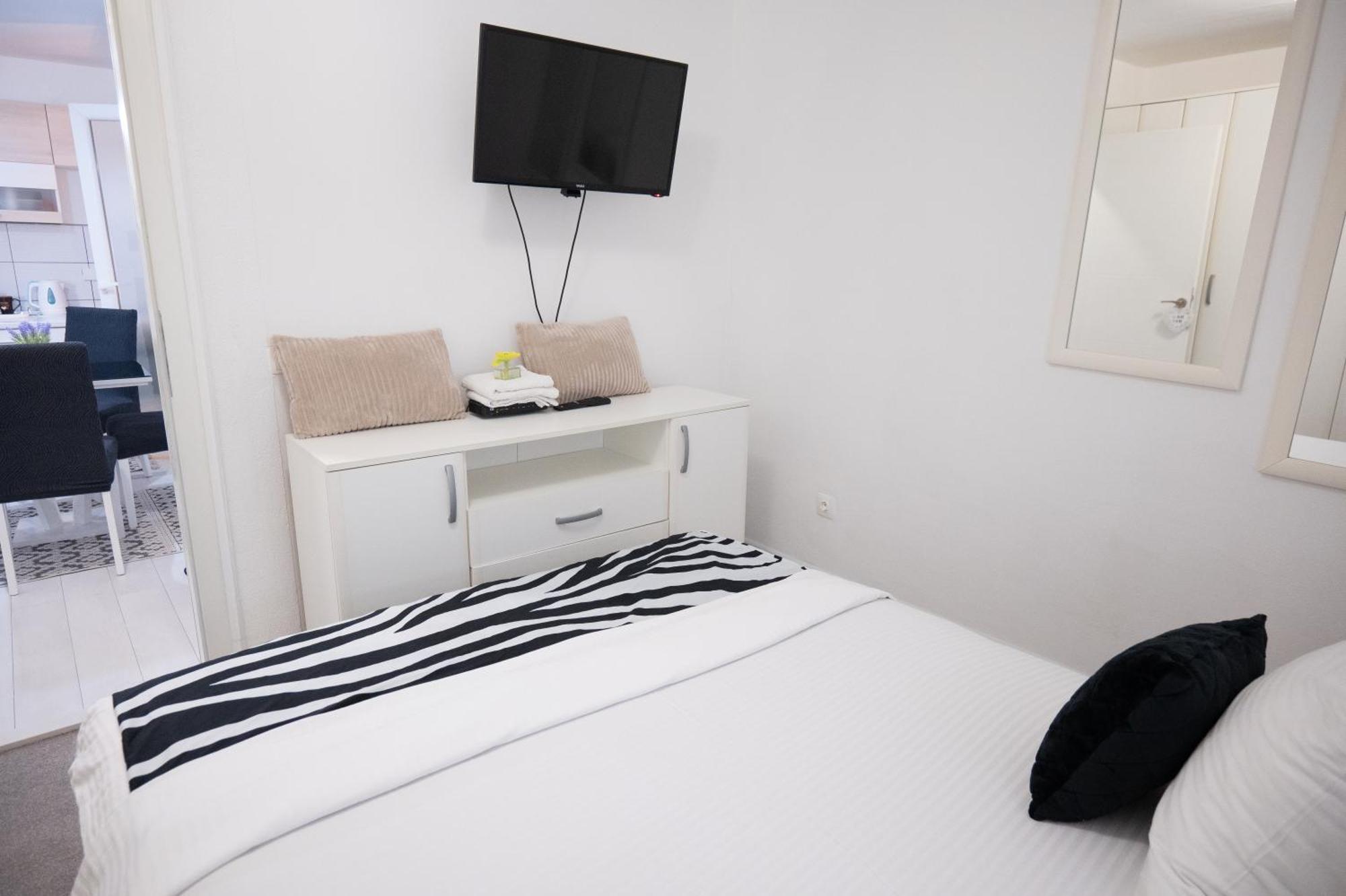 Grandeur Home Apartment Mostar - Free Parking Eksteriør billede