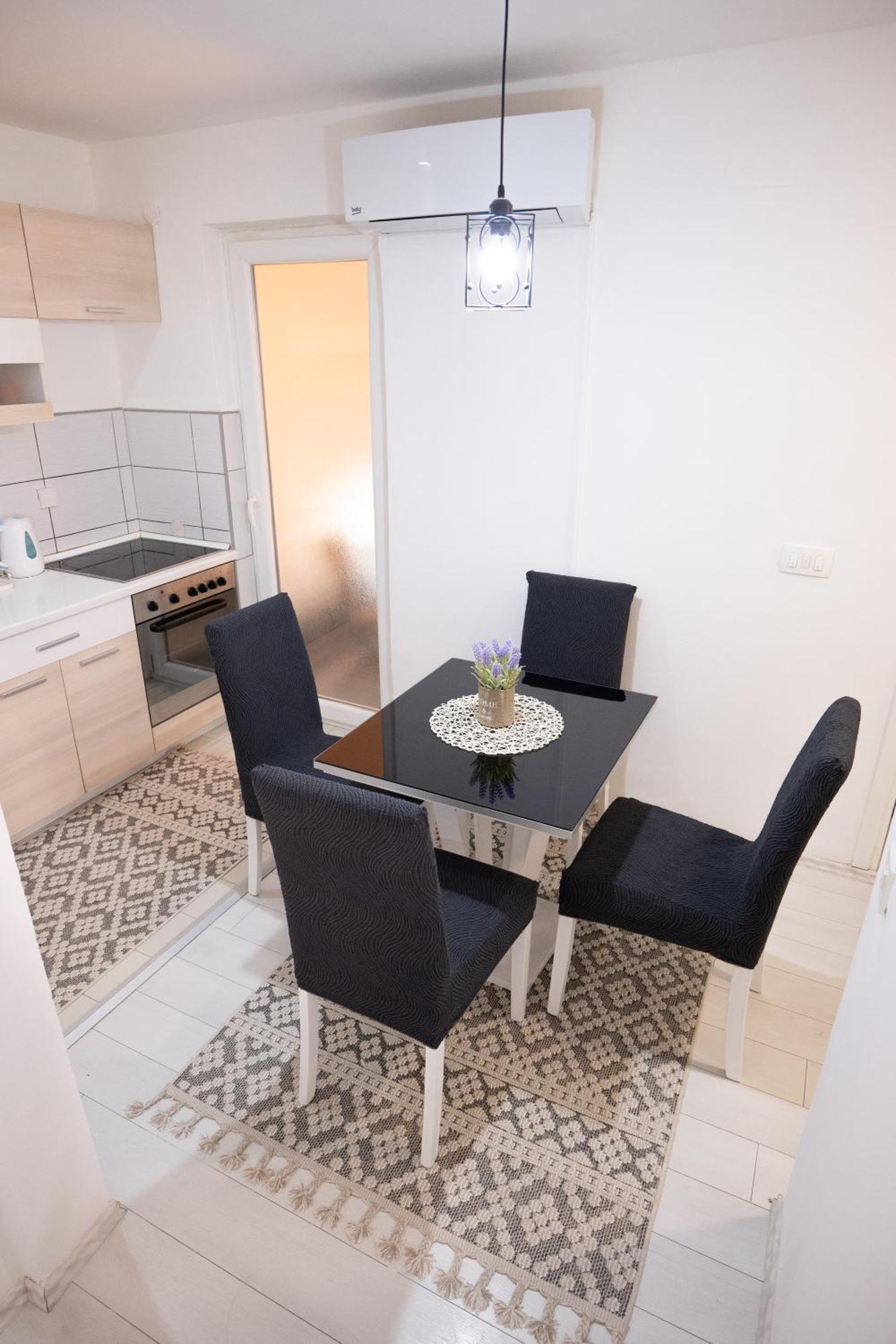 Grandeur Home Apartment Mostar - Free Parking Eksteriør billede